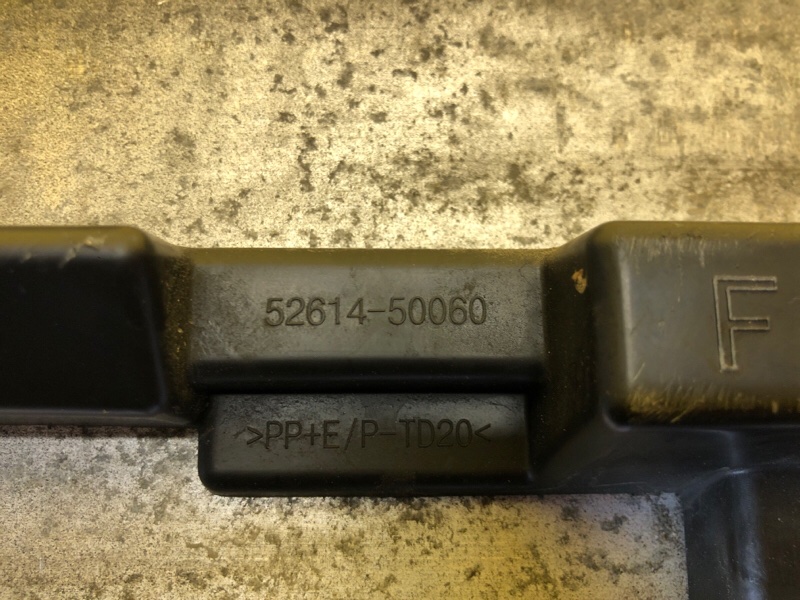 Усилитель переднего бампера LS500 18-