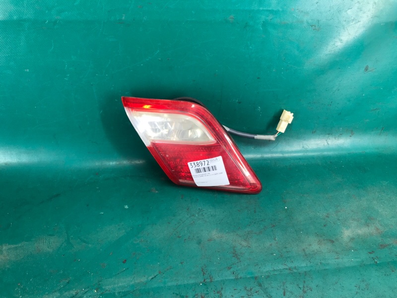 Запчасть фонарь внутренний левый TOYOTA CAMRY 40 06-11 2008 2.4 2AZFE 81590-06120 Б/У Фонарь внутренний левый TOYOTA CAMRY 40 06-11 2008 2.4 2AZFE 81590-06120 Б/У