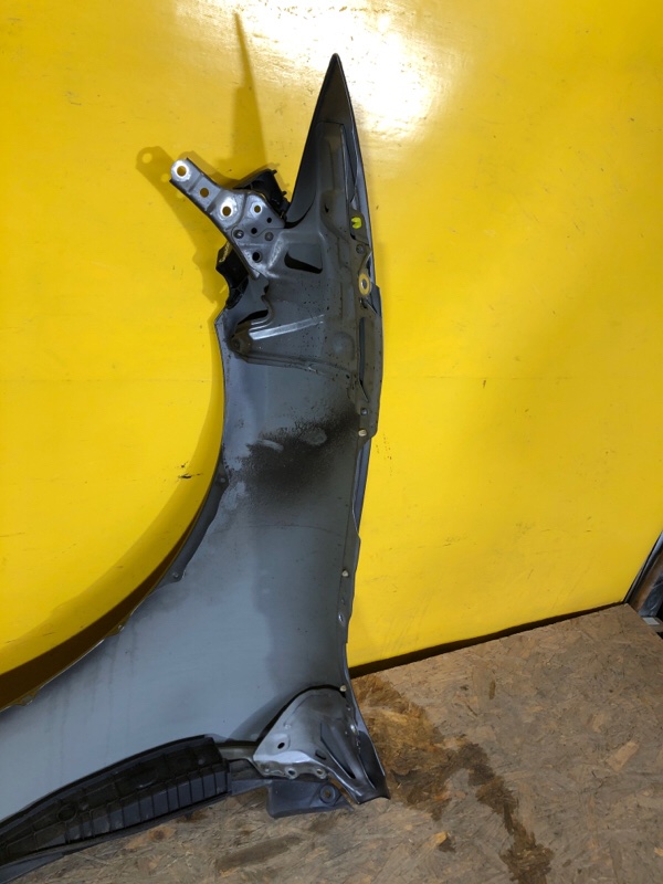 Крыло переднее правое LS500 18-