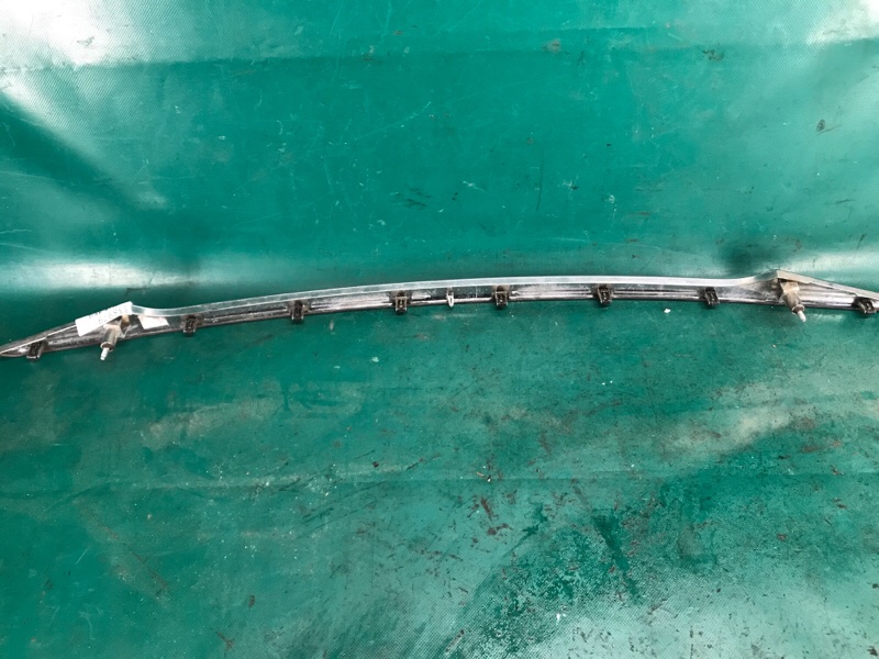 Накладка крышки багажника SONATA YF 10-14 2011 2.4 G4KK