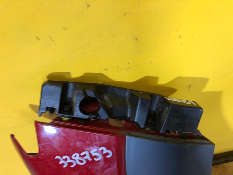 Запчасть кронштейн переднего бампера (на крыле) правый HYUNDAI KONA OS 17-23 86514-J9000 Б/У Кронштейн переднего бампера (на крыле) правый HYUNDAI KONA OS 17-23 86514-J9000 Б/У