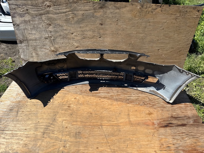 Бампер передний 5 SERIES 03-10 2007 N52B30A Бампер передний 5 SERIES 03-10 2007 N52B30A