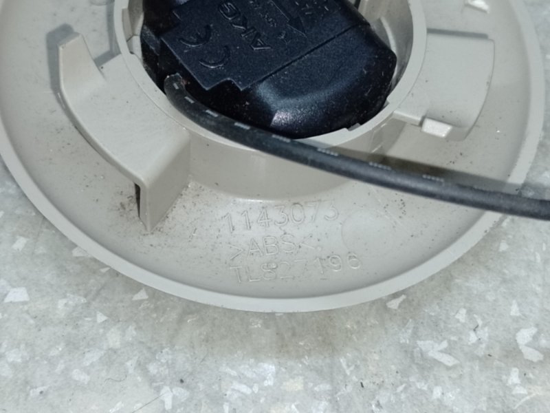 Микрофон передний HUMMER H3 05-10 L52 3.5 L