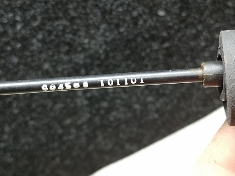 Замок спинки сиденья задний правый H3 05-10 2006 L52 3.5 L