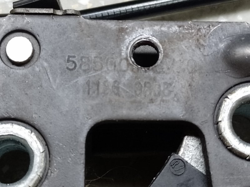 Замок спинки сиденья задний левый H3 05-10 2006 L52 3.5 L