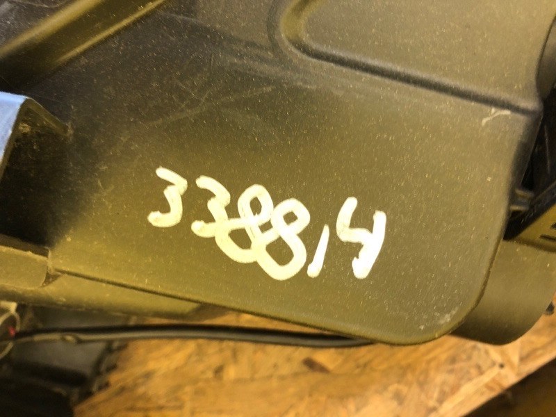 Фара правая LEAF 18-