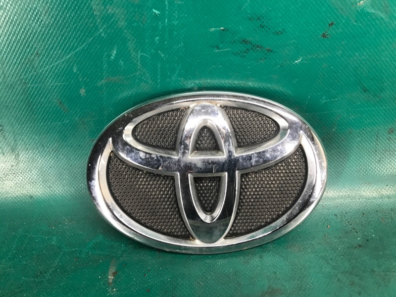 Эмблема передняя TOYOTA CAMRY 40 06-11 2008 2.4 2AZFE 75311-06060 Б/У