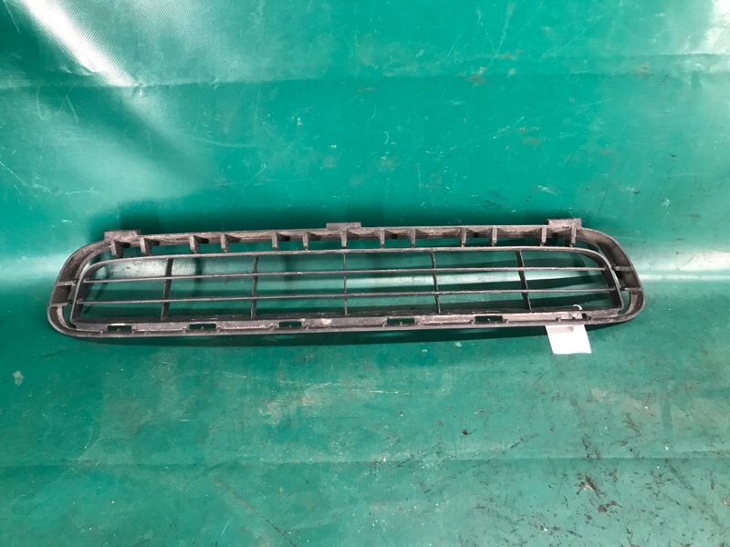 Решетка переднего бампера TOYOTA CAMRY 40 06-11 2008 2.4 2AZFE 53112-06010 Б/У