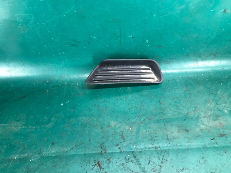 Заглушка ПТФ левая TOYOTA CAMRY 40 06-11 2008 2.4 2AZFE 52128-06050 Б/У