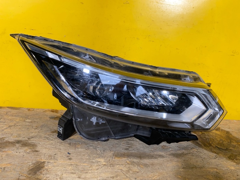 Фара правая NISSAN QASHQAI/ROGUE SPORT 14-