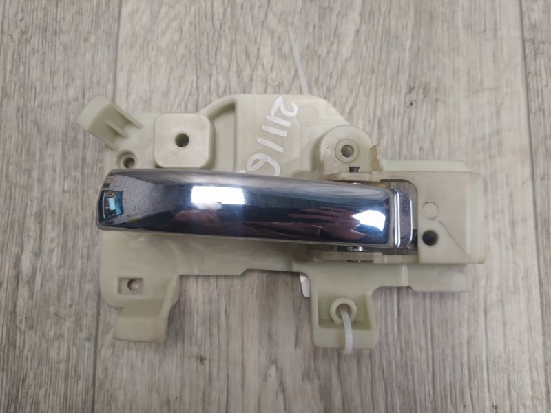 Запчасть ручка двери внутренняя передняя левая JEEP PATRIOT 10-17 MK74 1JU99SZ0AA Б/У Ручка двери внутренняя передняя левая JEEP PATRIOT 10-17 MK74 1JU99SZ0AA Б/У