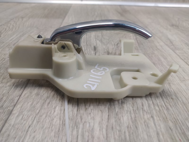 Ручка двери внутренняя передняя левая PATRIOT 10-17 MK74 Ручка двери внутренняя передняя левая PATRIOT 10-17 MK74