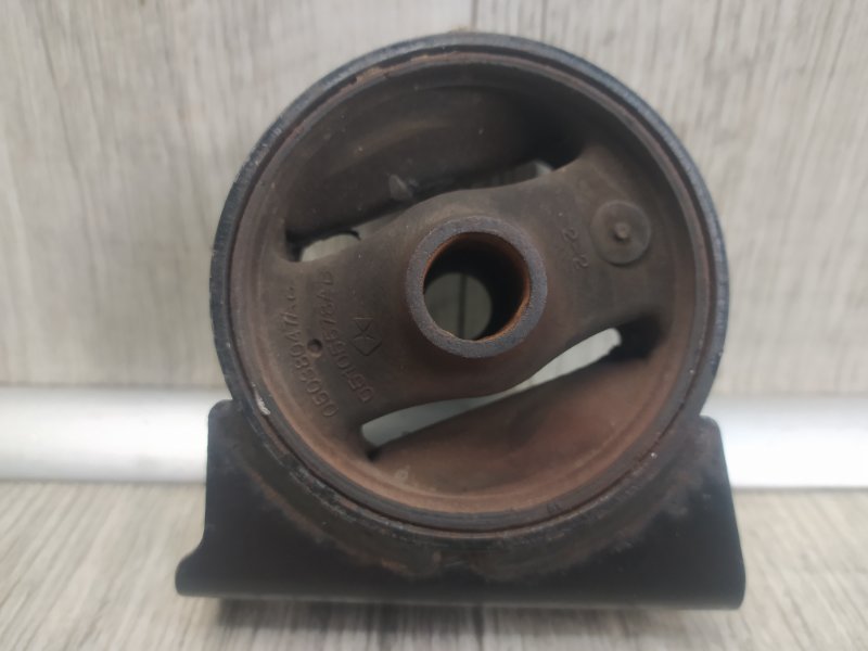 Подушка двигателя COMPASS 06-16 2012 Внедорожник 2.0 Подушка двигателя COMPASS 06-16 2012 Внедорожник 2.0