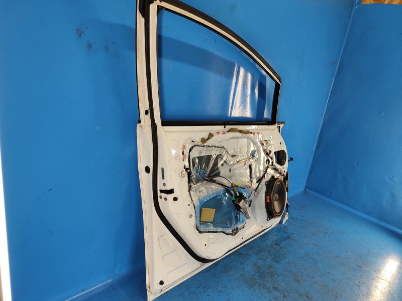 Дверь передняя левая PRIUS - 30 09-17 Дверь передняя левая PRIUS - 30 09-17