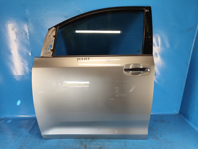 Запчасть дверь передняя левая TOYOTA SIENNA 11-16 2015 3.5 2GR-FE 6700208060 Б/У Дверь передняя левая TOYOTA SIENNA 11-16 2015 3.5 2GR-FE 6700208060 Б/У