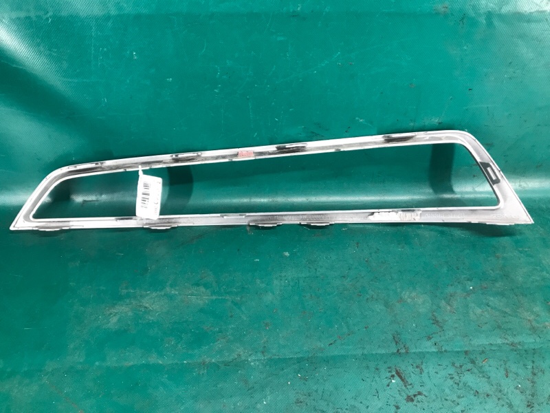 Накладка бампера передняя правая MDX (YD2) 06-13 2012 3.7 J37A1