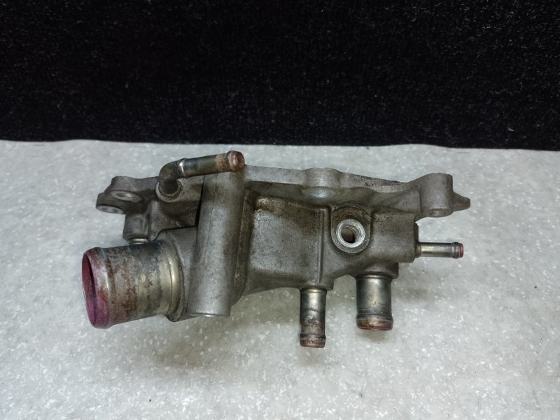 Фланец системы охлаждения JUKE 10-19 HR16