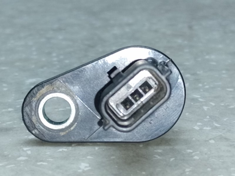 Датчик положения коленвала JUKE 10-19 HR16