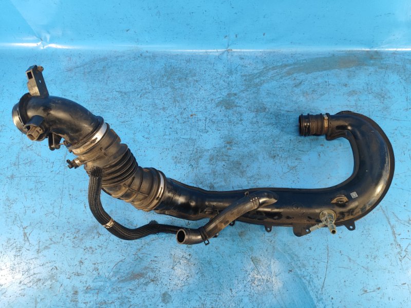 Патрубок интеркулера ESCAPE 12-19 2017 T15HDTX Патрубок интеркулера ESCAPE 12-19 2017 T15HDTX