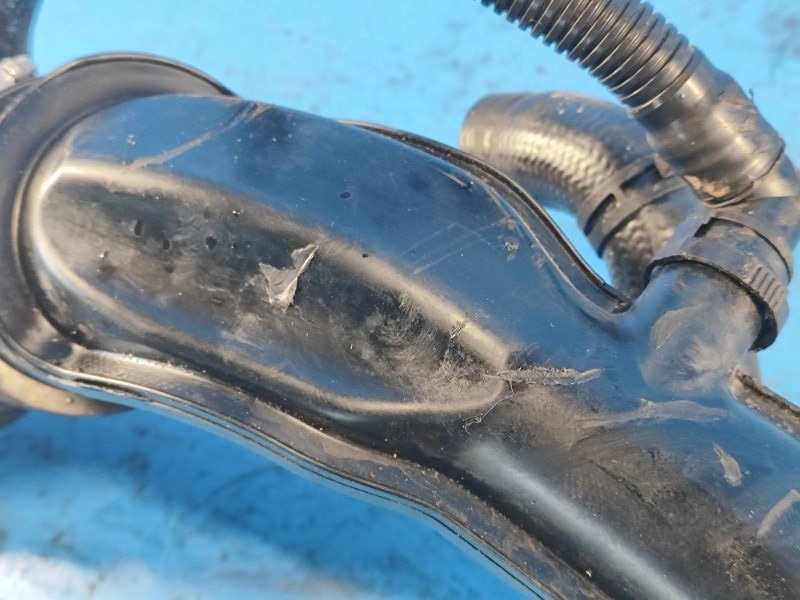 Патрубок интеркулера ESCAPE 12-19 2017 T15HDTX Патрубок интеркулера ESCAPE 12-19 2017 T15HDTX