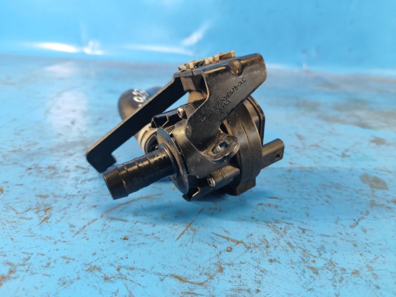 Помпа охлаждения электрическая ESCAPE 12-19 2017 T15HDTX