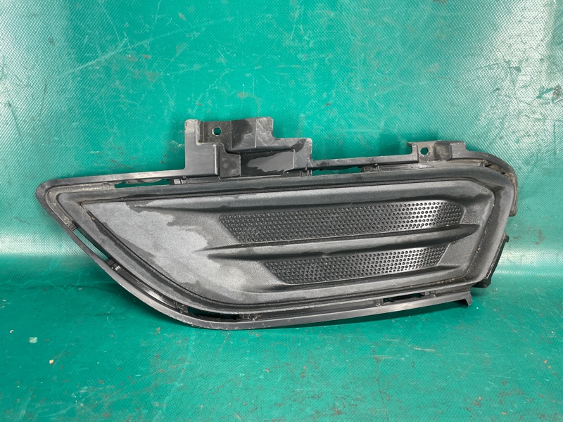 Заглушка ПТФ левая FORD FUSION 14- 2016 C15HDTX DS7Z-17B814-AB Б/У