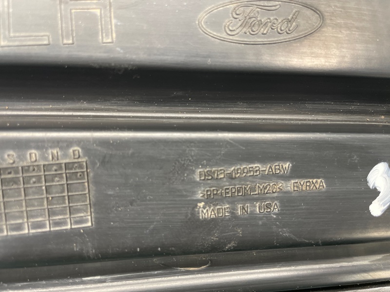 Заглушка ПТФ левая FORD FUSION 14- C15HDTX