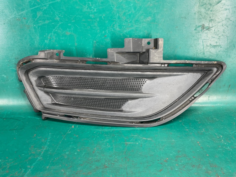 Заглушка ПТФ правая FORD FUSION 14- 2016 C15HDTX DS7Z-17B814-AA Б/У