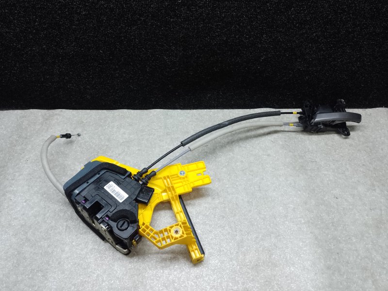 Запчасть замок двери задний левый HYUNDAI ELANTRA AD 16- 2016 2.0 G4NH 81410-F2000 Б/У Замок двери задний левый HYUNDAI ELANTRA AD 16- 2016 2.0 G4NH 81410-F2000 Б/У