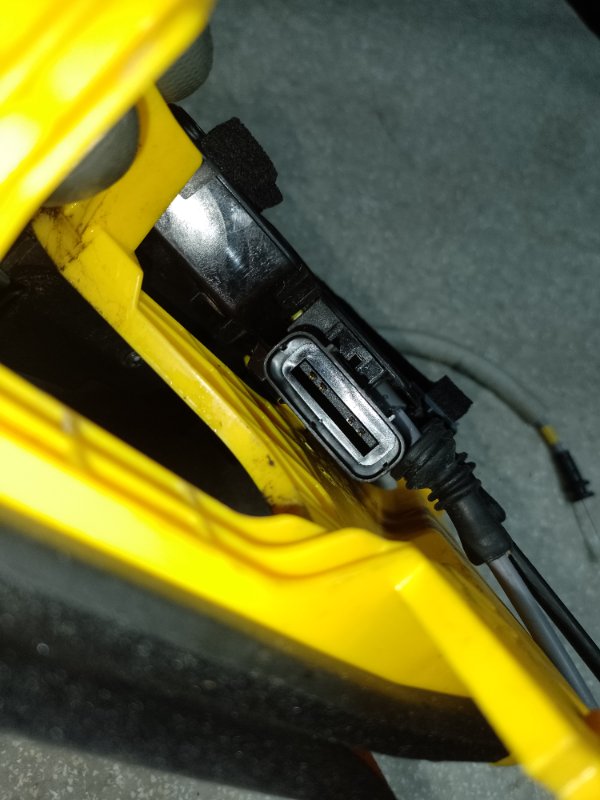 Замок двери задний левый ELANTRA AD 16- 2016 2.0 G4NH Замок двери задний левый ELANTRA AD 16- 2016 2.0 G4NH