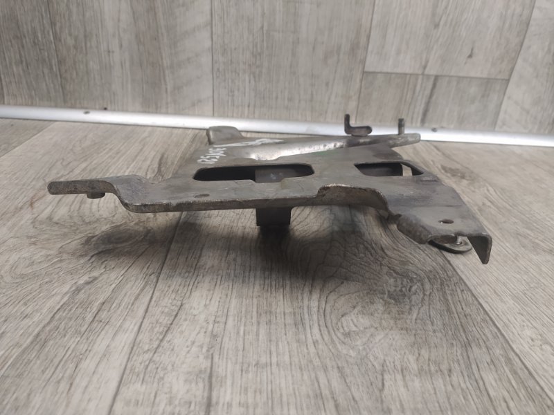 Полка аккумулятора CAMRY 40 06-11 2008 2.4 2AZ-FXE