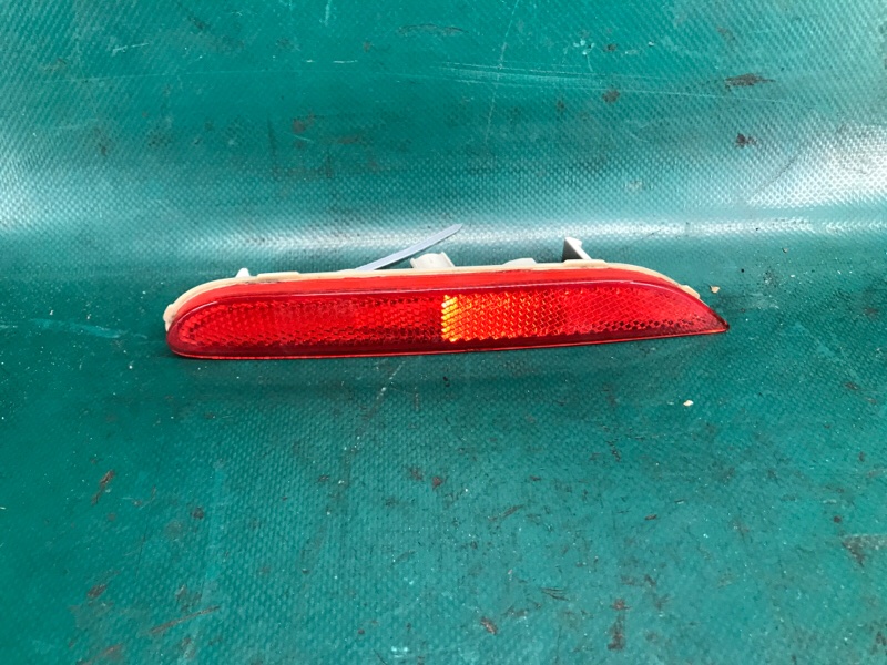 Катафот R правый NISSAN X-TRAIL/ROGUE T32 13-20 2014 2.5 QR25DE 26560-8990C Б/У