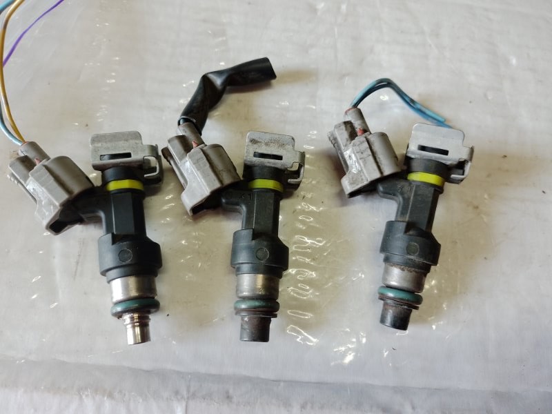 Форсунка топливная NISSAN QASHQAI 07-14