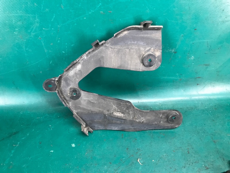 Кронштейн переднего бампера правый SONATA YF 10-14 2011 2.4 G4KK