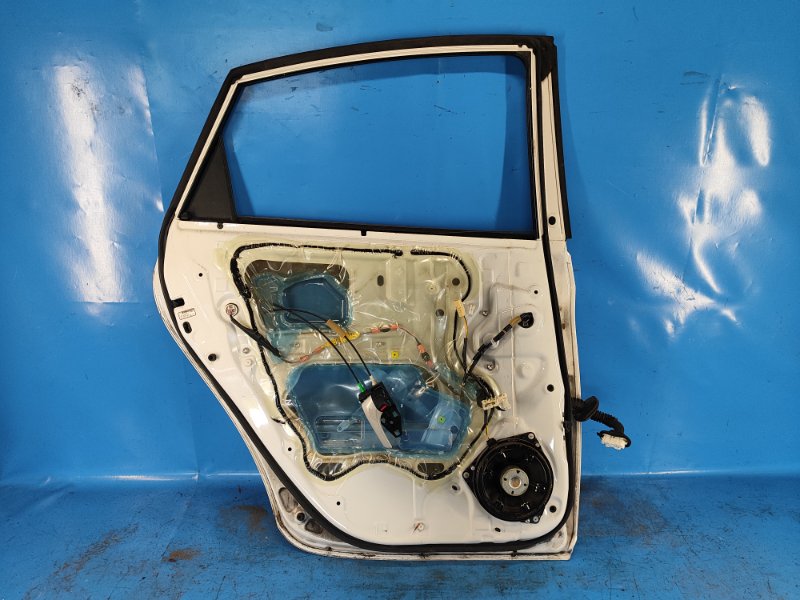 Дверь задняя левая PRIUS - 30 09-17 Дверь задняя левая PRIUS - 30 09-17