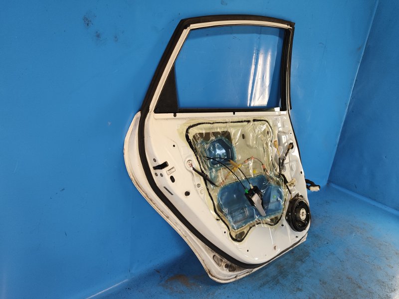 Дверь задняя левая PRIUS - 30 09-17 Дверь задняя левая PRIUS - 30 09-17