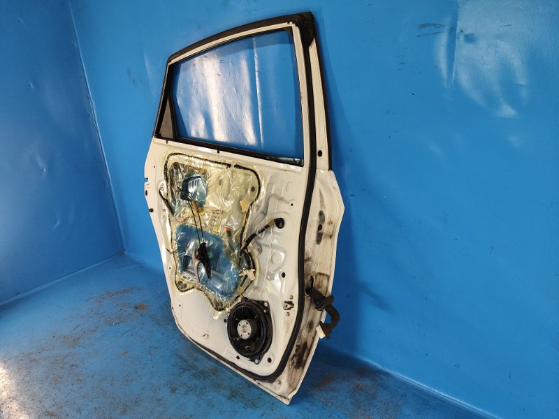 Дверь задняя левая PRIUS - 30 09-17 Дверь задняя левая PRIUS - 30 09-17