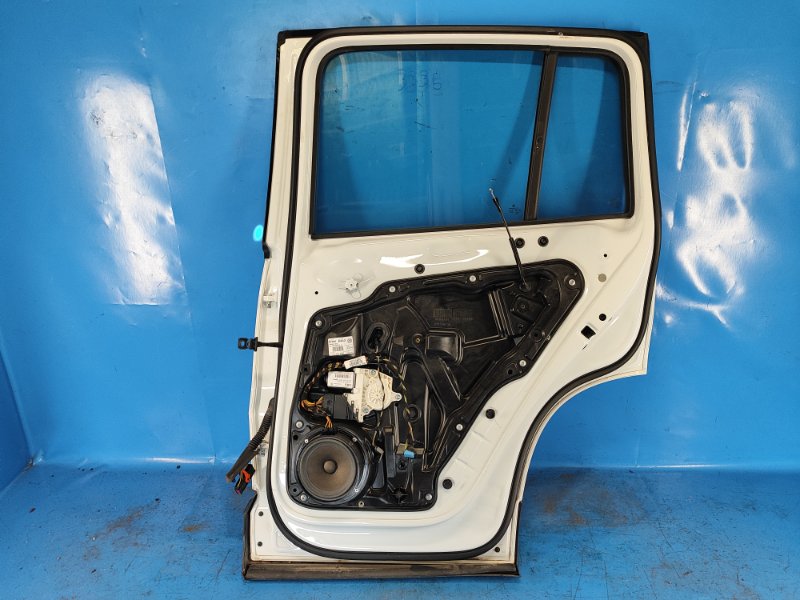Дверь задняя правая TIGUAN 08-17 2017 2.0 CCTA