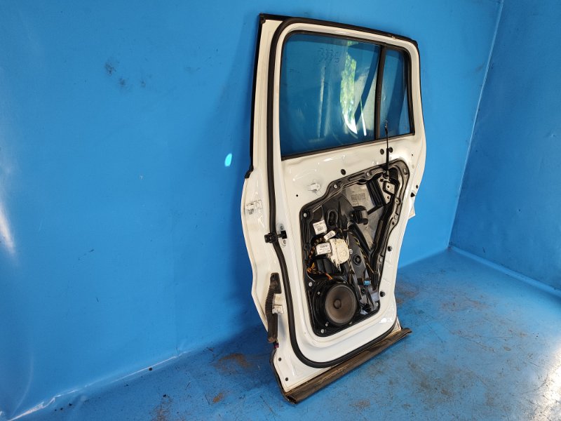 Дверь задняя правая TIGUAN 08-17 2017 2.0 CCTA