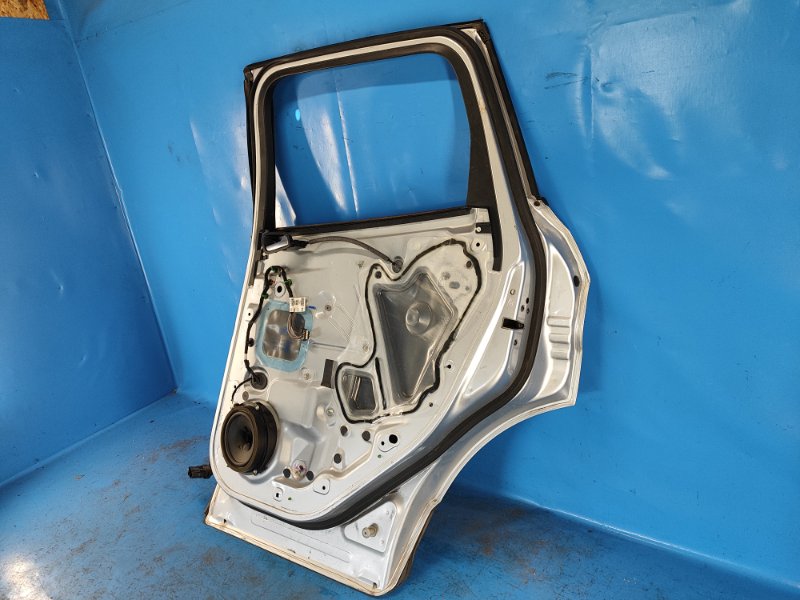 Дверь задняя правая ESCAPE 12-19 2017 T15HDTX