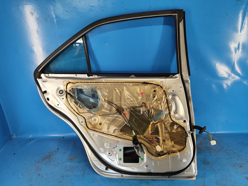 Дверь задняя левая CAMRY 40 06-11 2007 2.4 2AZFXE Дверь задняя левая CAMRY 40 06-11 2007 2.4 2AZFXE