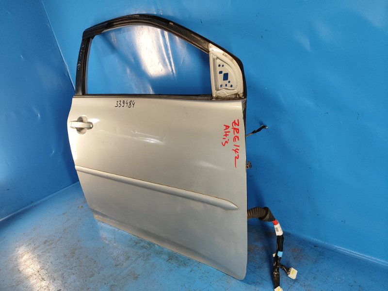 Дверь передняя правая TOYOTA COROLLA 150 06-13