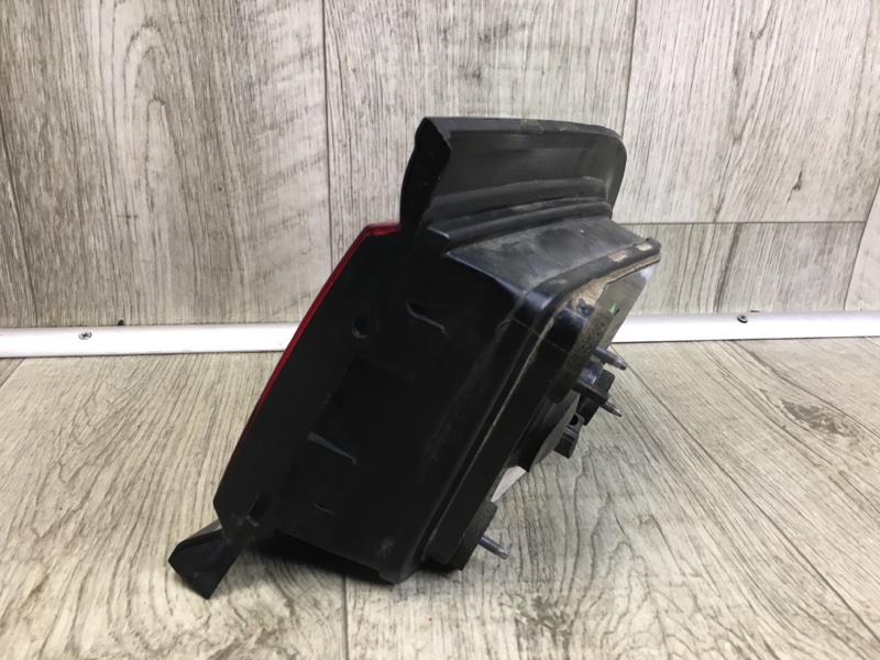 Фонарь внутренний левый CHARGER 11-15 2011-2014 LD Фонарь внутренний левый CHARGER 11-15 2011-2014 LD