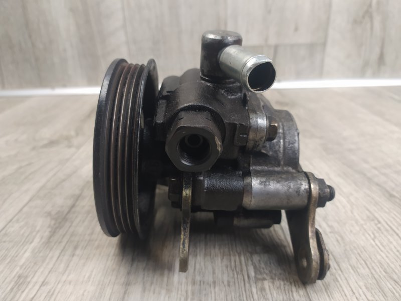 Насос ГУР ES300 96-01 Насос ГУР ES300 96-01