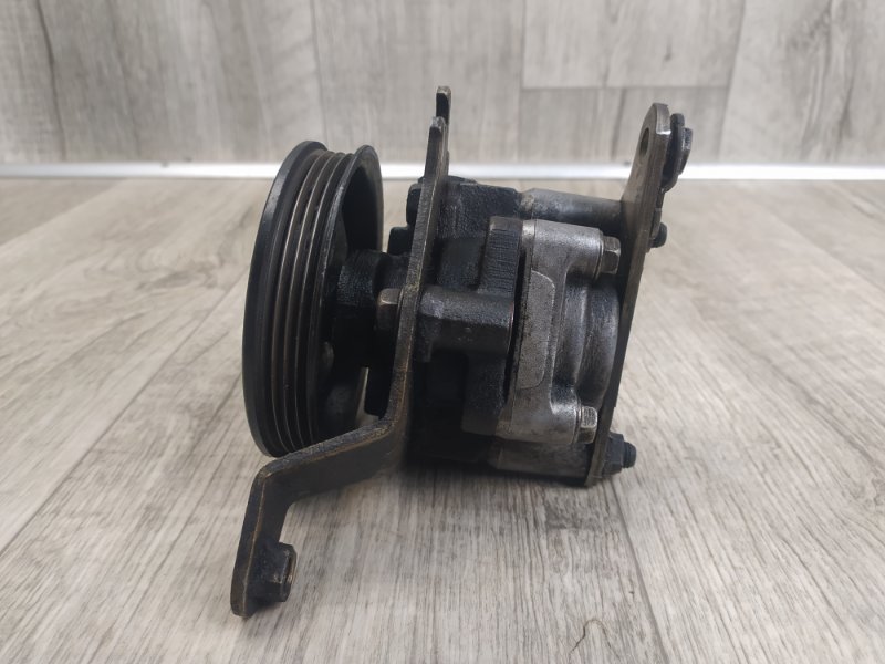 Насос ГУР ES300 96-01 Насос ГУР ES300 96-01