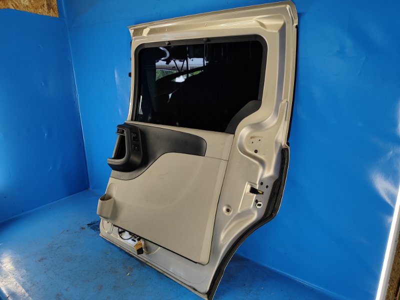Дверь задняя правая GRAND CARAVAN 08- 2013 3.6 ERB