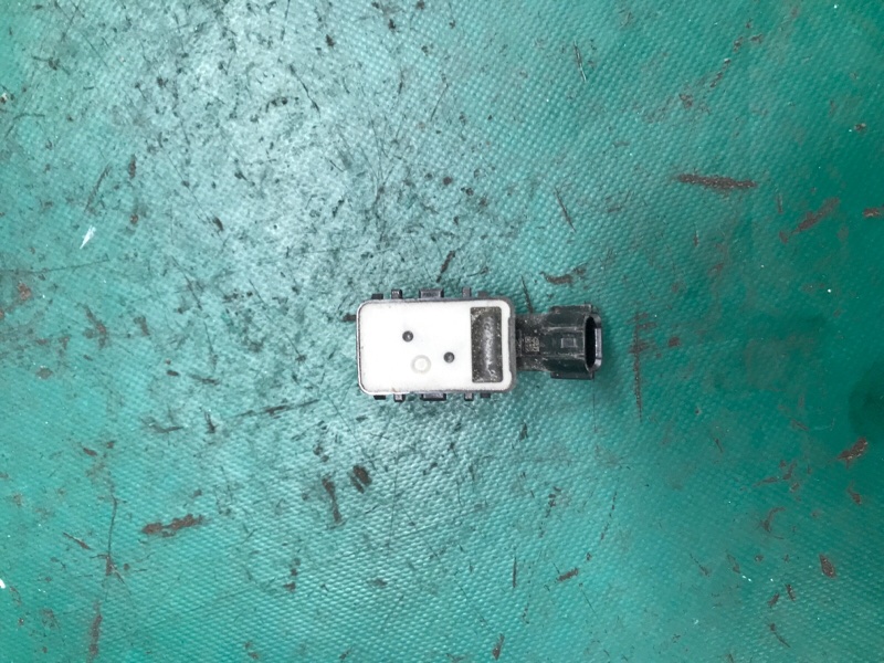 Запчасть датчик парктроника задний LEXUS NX 14-21 2021 8ARFTS 2.0TURBO 89341-33220-D1 Б/У Датчик парктроника задний LEXUS NX 14-21 2021 8ARFTS 2.0TURBO 89341-33220-D1 Б/У