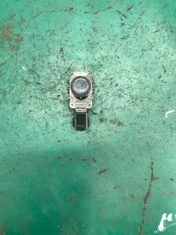 Запчасть датчик парктроника задний LEXUS NX 14-21 2020 8ARFTS 2.0TURBO 89341-33220-C3 Б/У Датчик парктроника задний LEXUS NX 14-21 2020 8ARFTS 2.0TURBO 89341-33220-C3 Б/У