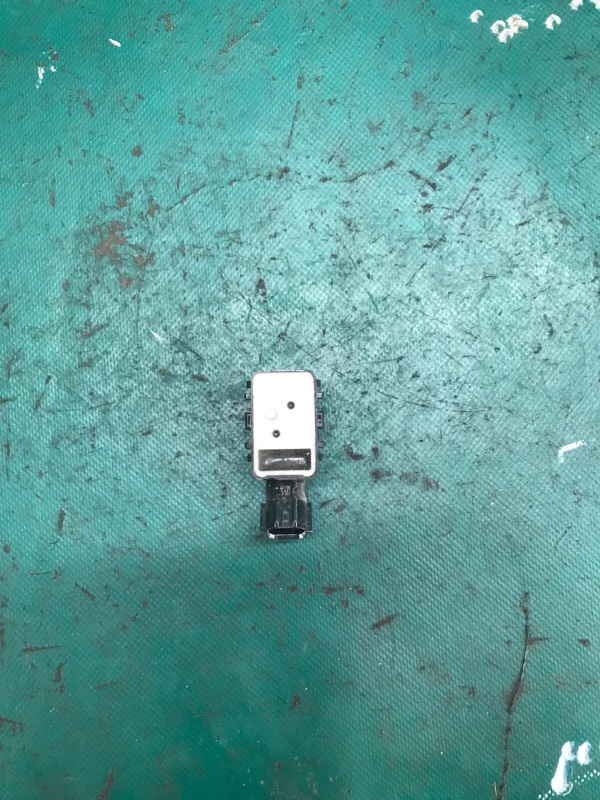 Датчик парктроника задний NX 14-21 2020 8ARFTS 2.0TURBO Датчик парктроника задний NX 14-21 2020 8ARFTS 2.0TURBO