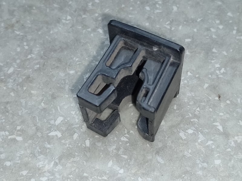 Кронштейн крепления фары ELANTRA MD 10-15 2013 1.8 G4NB